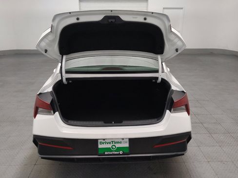 Used 2025 Hyundai Elantra Sport FWD image 29