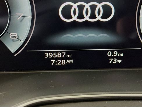 Used 2023 Audi Q5 2.0T Premium Plus w/ Premium Plus Package AWD/4WD image 19