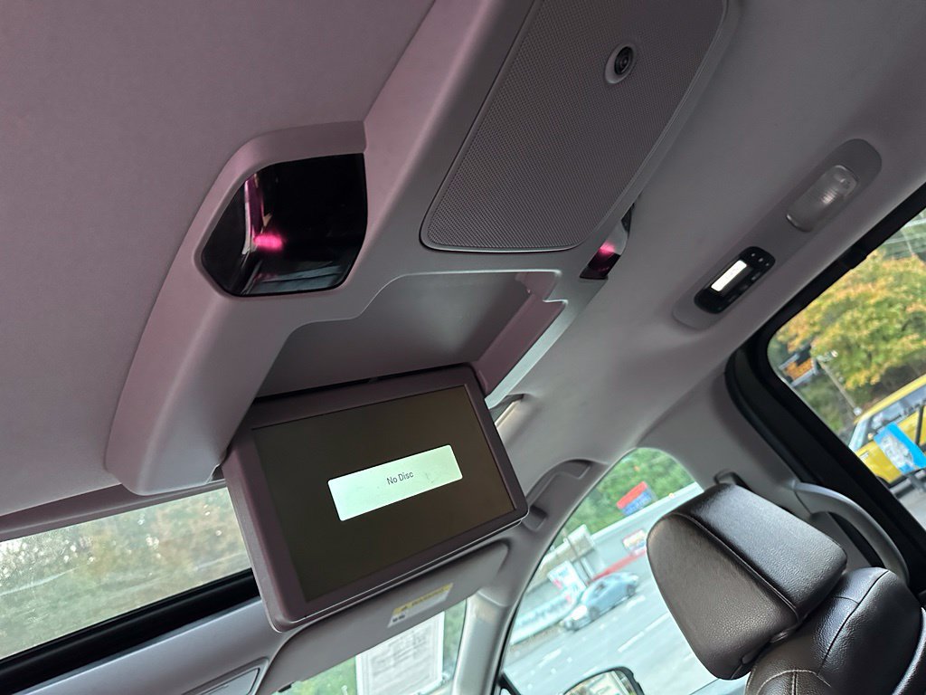 Used 2018 Honda Odyssey Elite image 45