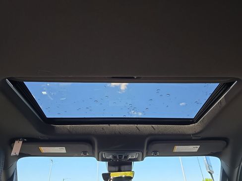 New 2026 Chevrolet Silverado 1500 High Country AWD/4WD image 24