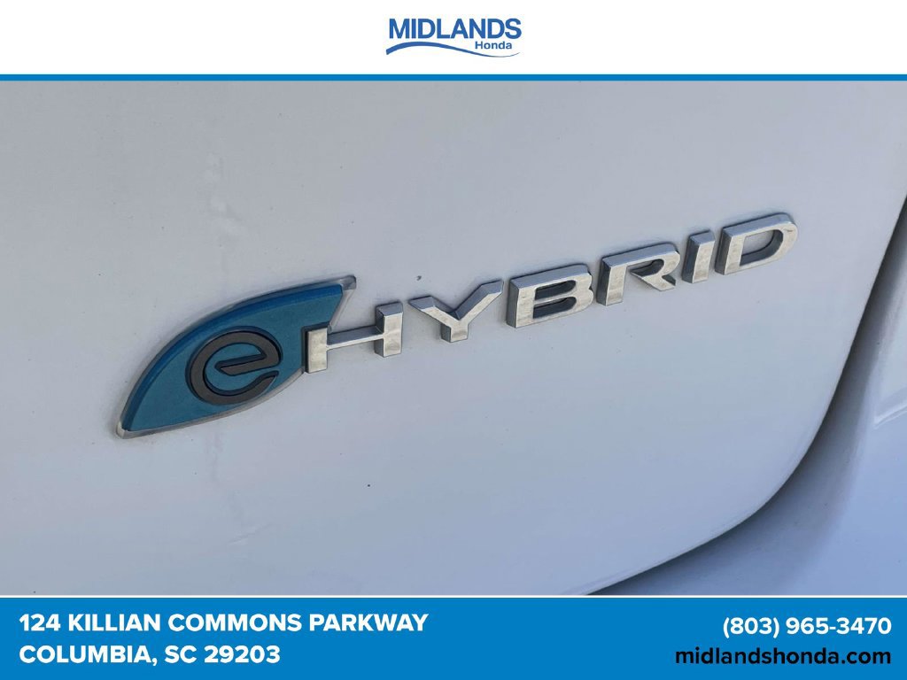 Used 2023 Chrysler Pacifica Limited FWD image 8