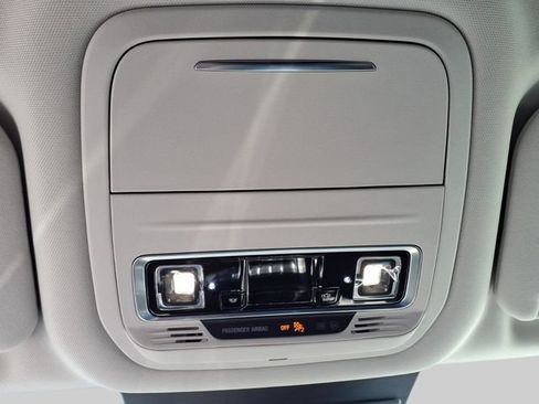 Used 2024 Lincoln Nautilus Reserve AWD/4WD image 20