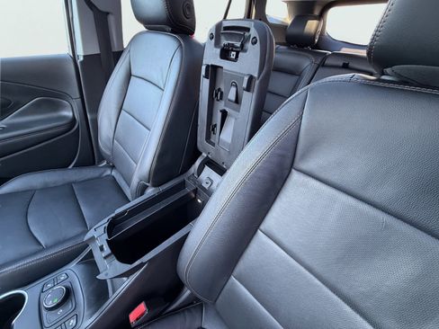 Used 2018 GMC Terrain SLT w/ Preferred Package image 31