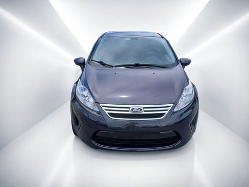 Used 2013 Ford Fiesta S FWD image 3