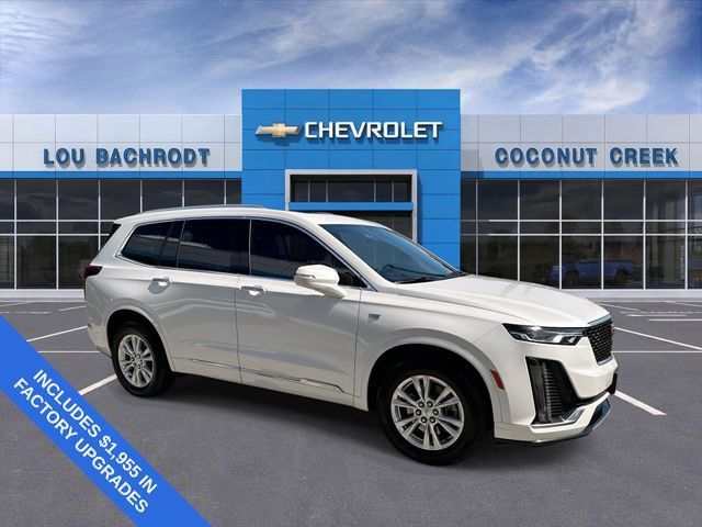 Used 2024 Cadillac XT6 Luxury w/ LPO, Floor Liner Package FWD image 2