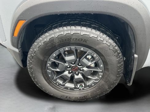 Used 2023 Nissan Frontier Pro-X w/ Pro-X Premium Package image 11