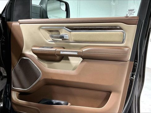 Used 2019 RAM 1500 Laramie image 22