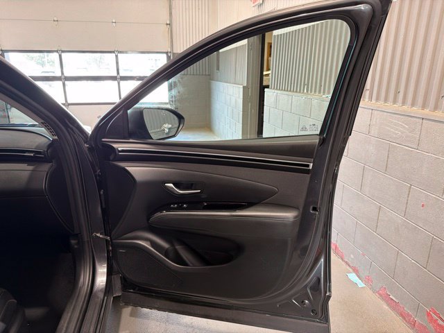 Used 2024 Hyundai Tucson Limited AWD/4WD image 17