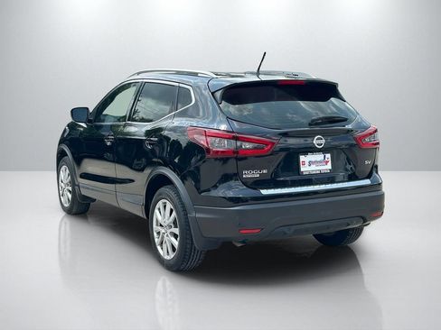Used 2020 Nissan Rogue Sport SV FWD image 7