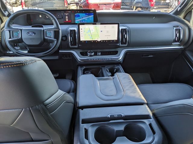Used 2025 Ford Expedition Tremor AWD/4WD image 14
