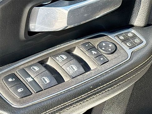 Used 2023 RAM 2500 Laramie AWD/4WD image 18