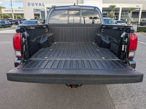 Used 2022 Toyota Tacoma SR AWD/4WD image 13