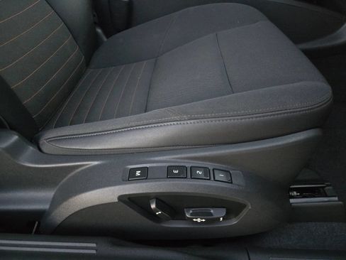 Used 2012 Volvo C30 FWD image 22