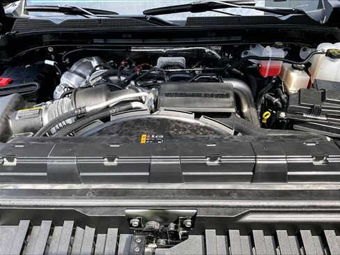 Used 2025 GMC Sierra 2500 SLE w/ SLE Convenience Package image 30