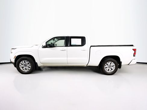 Used 2023 Nissan Frontier SV RWD image 7