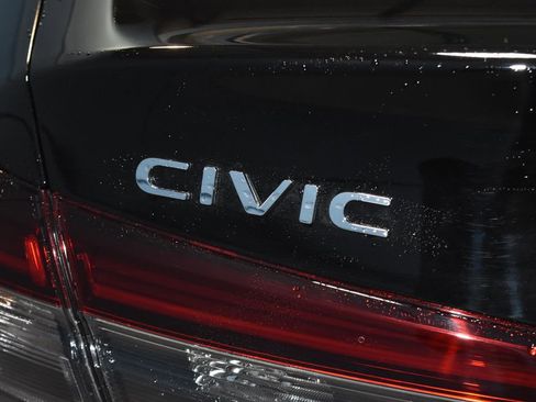 Used 2025 Honda Civic Sport Touring image 32