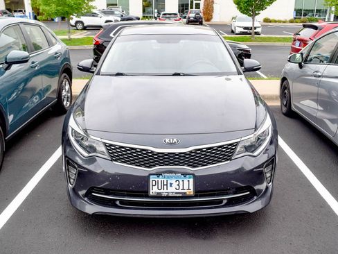 Used 2018 Kia Optima S FWD image 3