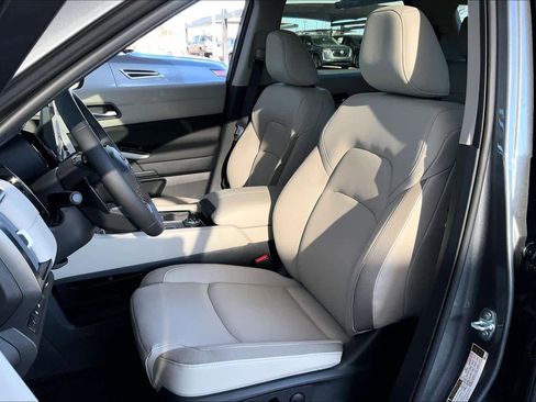 New 2026 Nissan Pathfinder SL AWD/4WD image 9