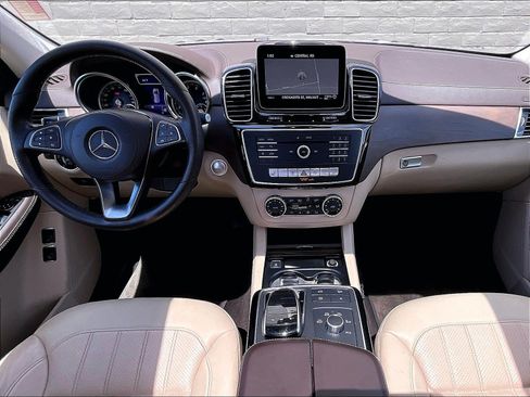 Used 2019 Mercedes-Benz GLS 450 4MATIC image 15