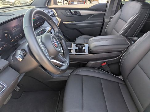 Certified 2025 Buick Enclave Preferred image 27