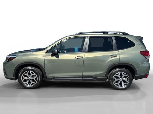 Used 2021 Subaru Forester Premium AWD/4WD image 2