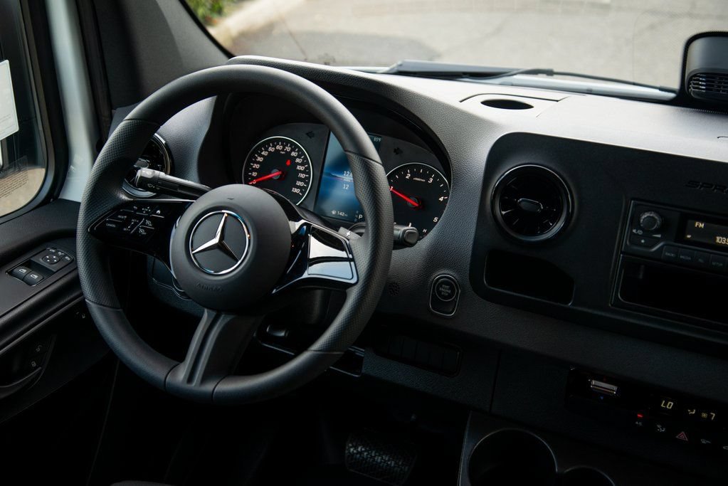 New 2026 Mercedes-Benz Sprinter 2500 image 18