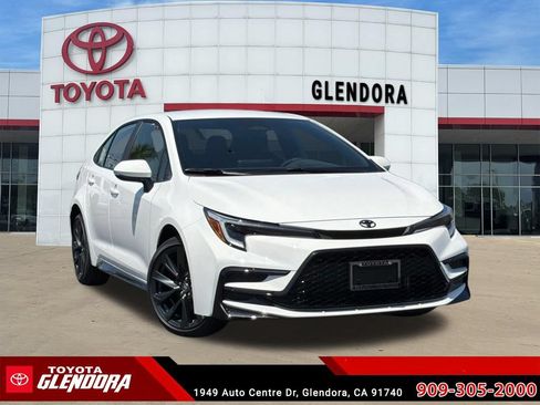 New 2026 Toyota Corolla SE FWD image 2