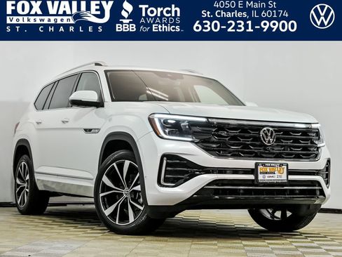 Certified 2025 Volkswagen Atlas SEL Premium R-Line image 1