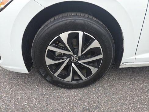 Used 2024 Volkswagen Jetta S image 19