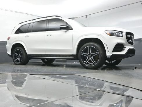 Used 2023 Mercedes-Benz GLS 450 4MATIC image 42