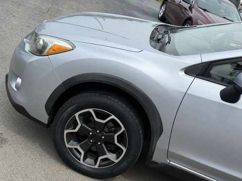 Used 2014 Subaru Crosstrek 2.0i Limited AWD/4WD image 2