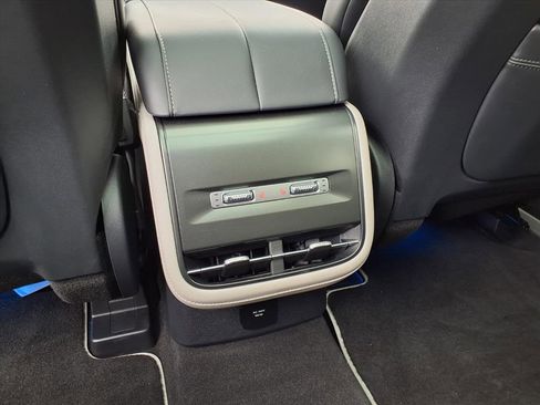 Certified 2024 Lincoln Nautilus Reserve w/ Equipment Group 202A image 22