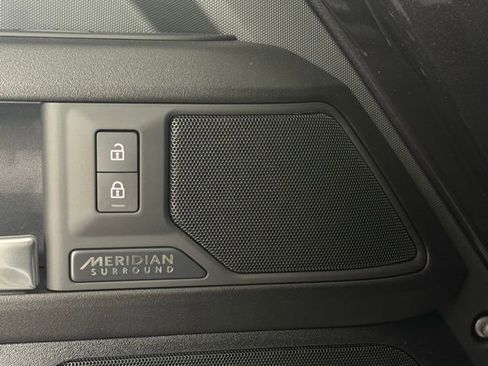 New 2026 Land Rover Defender 110 V8 image 27