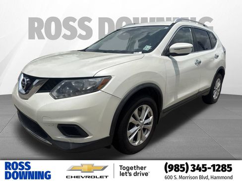 Used 2015 Nissan Rogue SV FWD image 1