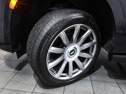 Used 2022 Cadillac Escalade Premium Luxury Platinum AWD/4WD image 7