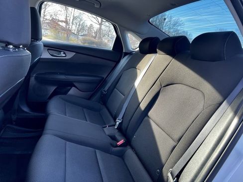 Used 2021 Kia Forte LXS image 18