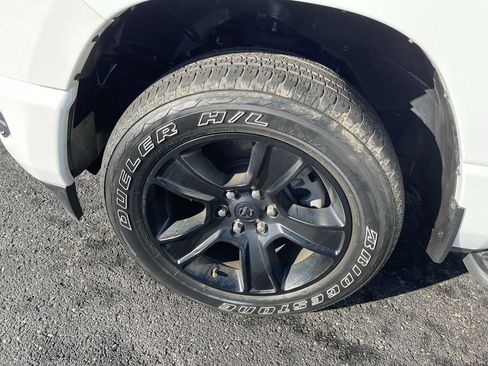 Used 2024 RAM 1500 Big Horn image 32