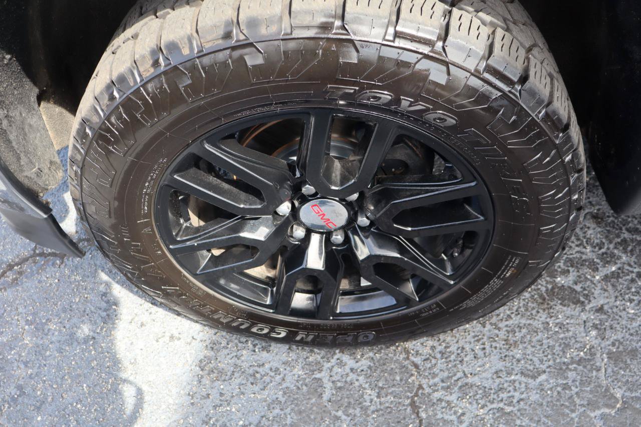 Used 2017 GMC Sierra 1500 SLT w/ SLT Premium Package AWD/4WD image 33