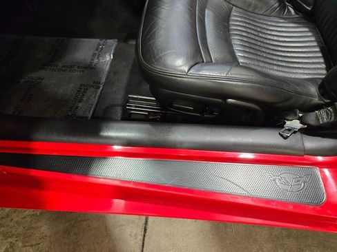 Used 2001 Chevrolet Corvette Convertible w/ Preferred Equipment Group2 image 19