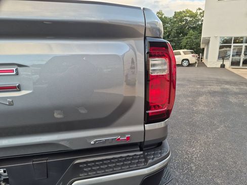 New 2026 GMC Canyon AT4 w/ Technology Plus Package AWD/4WD image 4