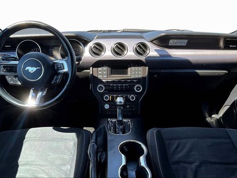 Used 2016 Ford Mustang Coupe image 14