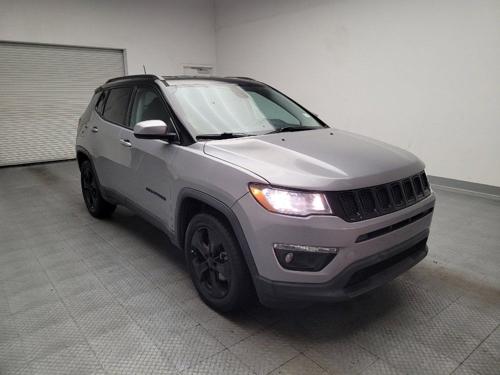 Used 2018 Jeep Compass Latitude w/ Popular Equipment Group FWD image 13