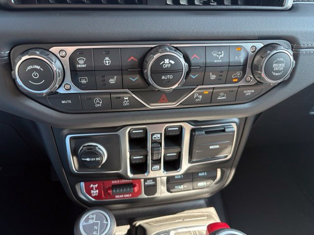 New 2026 Jeep Gladiator Mojave w/ Safety Group AWD/4WD image 29