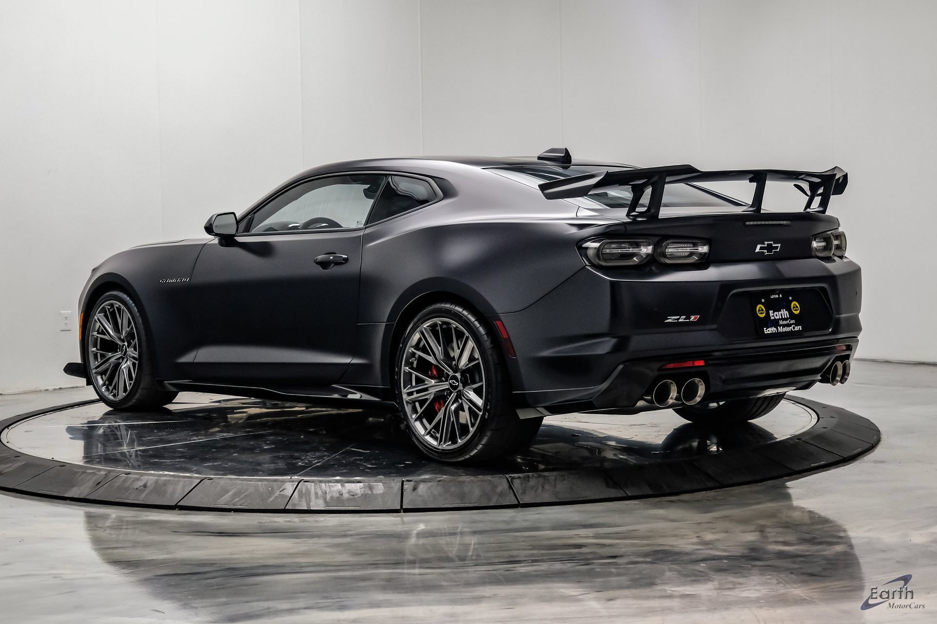 Used 2024 Chevrolet Camaro ZL1 RWD image 12