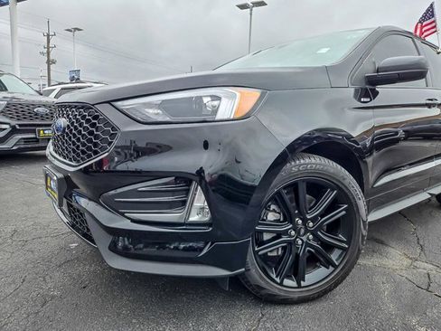 Certified 2024 Ford Edge ST-Line AWD/4WD image 3