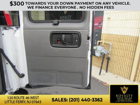 Used 2015 Chevrolet Express 2500 LS image 15