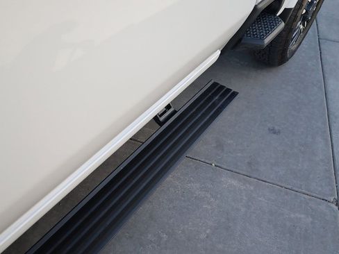 Used 2024 GMC Sierra 3500 Denali Ultimate image 10