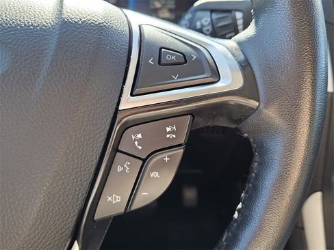 Used 2024 Ford Edge SEL image 22