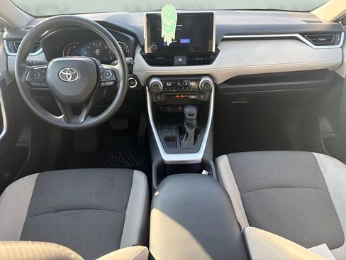 Used 2023 Toyota RAV4 XLE FWD image 10