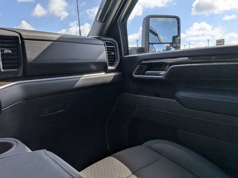 Used 2026 Chevrolet Silverado 2500 LT w/ Safety Package AWD/4WD image 15